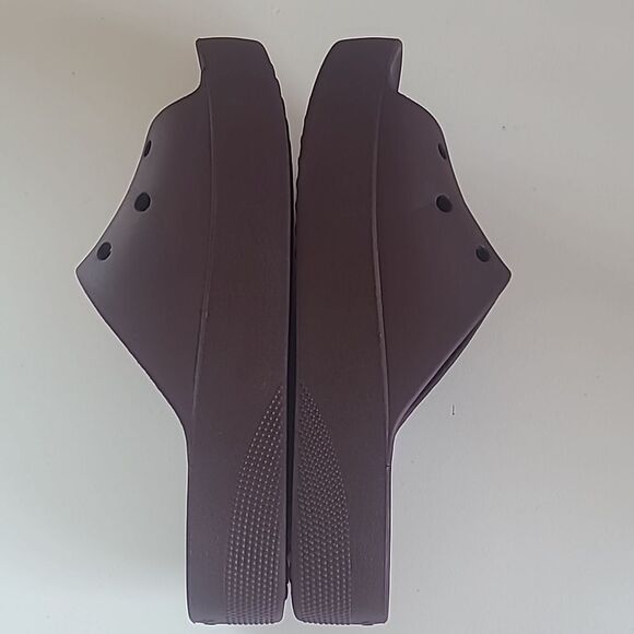 Crocs Classic Platform Slides Sandals Dark Cherry Size 6 - Picture 8 of 13